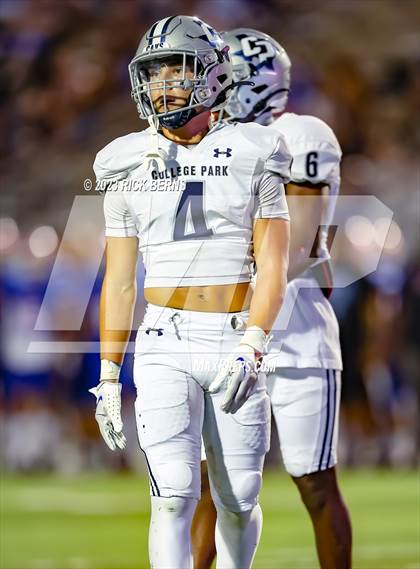 Thumbnail 3 in Grand Oaks vs College Park photogallery.