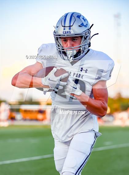 Thumbnail 2 in Grand Oaks vs College Park photogallery.