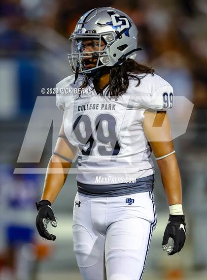 Thumbnail 3 in Grand Oaks vs College Park photogallery.