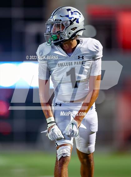 Thumbnail 3 in Grand Oaks vs College Park photogallery.