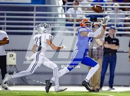 Thumbnail 1 in Grand Oaks vs College Park photogallery.