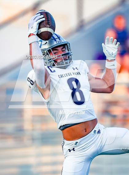 Thumbnail 3 in Grand Oaks vs College Park photogallery.