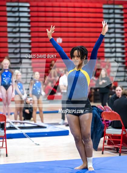 Thumbnail 1 in Gainesville Invitational (Balance Beam) photogallery.