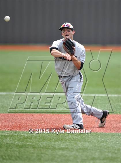 Thumbnail 3 in Pleasant Grove vs Argyle (UIL 4A Region 2 Final) photogallery.