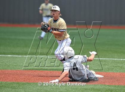 Thumbnail 1 in Pleasant Grove vs Argyle (UIL 4A Region 2 Final) photogallery.