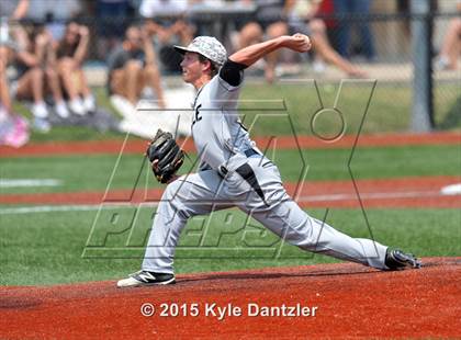 Thumbnail 2 in Pleasant Grove vs Argyle (UIL 4A Region 2 Final) photogallery.