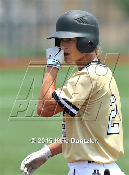 Thumbnail 2 in Pleasant Grove vs Argyle (UIL 4A Region 2 Final) photogallery.