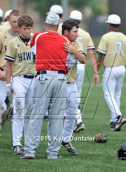 Thumbnail 2 in Pleasant Grove vs Argyle (UIL 4A Region 2 Final) photogallery.