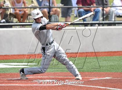 Thumbnail 2 in Pleasant Grove vs Argyle (UIL 4A Region 2 Final) photogallery.