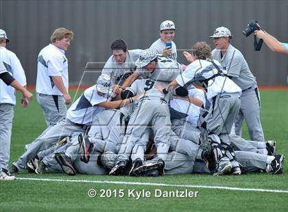 Thumbnail 2 in Pleasant Grove vs Argyle (UIL 4A Region 2 Final) photogallery.