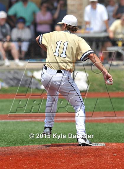 Thumbnail 3 in Pleasant Grove vs Argyle (UIL 4A Region 2 Final) photogallery.