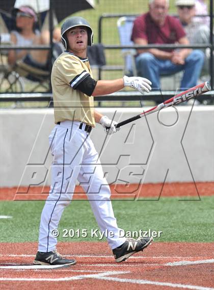 Thumbnail 3 in Pleasant Grove vs Argyle (UIL 4A Region 2 Final) photogallery.
