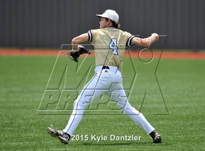 Thumbnail 2 in Pleasant Grove vs Argyle (UIL 4A Region 2 Final) photogallery.