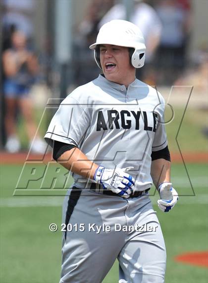 Thumbnail 3 in Pleasant Grove vs Argyle (UIL 4A Region 2 Final) photogallery.