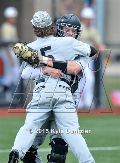 Thumbnail 1 in Pleasant Grove vs Argyle (UIL 4A Region 2 Final) photogallery.