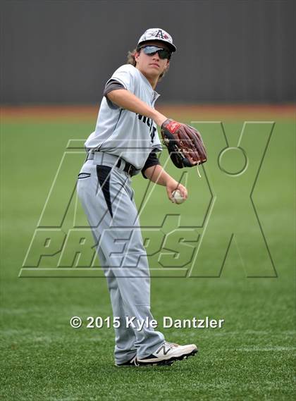Thumbnail 3 in Pleasant Grove vs Argyle (UIL 4A Region 2 Final) photogallery.