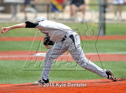 Thumbnail 2 in Pleasant Grove vs Argyle (UIL 4A Region 2 Final) photogallery.