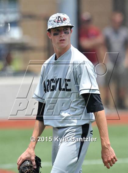Thumbnail 3 in Pleasant Grove vs Argyle (UIL 4A Region 2 Final) photogallery.
