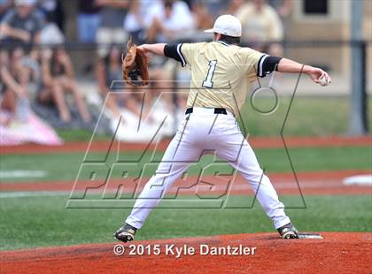 Thumbnail 1 in Pleasant Grove vs Argyle (UIL 4A Region 2 Final) photogallery.