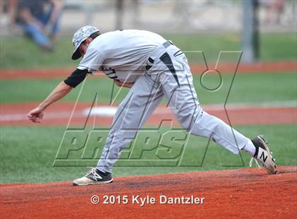 Thumbnail 2 in Pleasant Grove vs Argyle (UIL 4A Region 2 Final) photogallery.