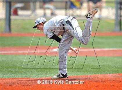 Thumbnail 3 in Pleasant Grove vs Argyle (UIL 4A Region 2 Final) photogallery.