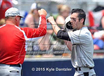 Thumbnail 3 in Pleasant Grove vs Argyle (UIL 4A Region 2 Final) photogallery.