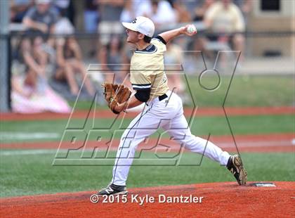 Thumbnail 2 in Pleasant Grove vs Argyle (UIL 4A Region 2 Final) photogallery.