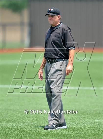 Thumbnail 2 in Pleasant Grove vs Argyle (UIL 4A Region 2 Final) photogallery.
