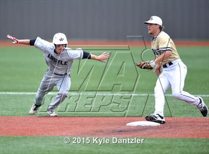 Thumbnail 2 in Pleasant Grove vs Argyle (UIL 4A Region 2 Final) photogallery.