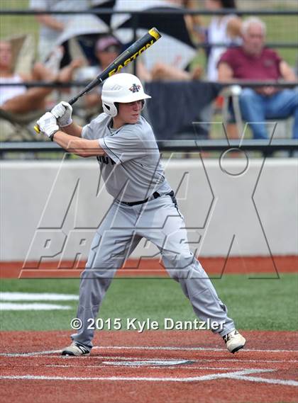 Thumbnail 2 in Pleasant Grove vs Argyle (UIL 4A Region 2 Final) photogallery.