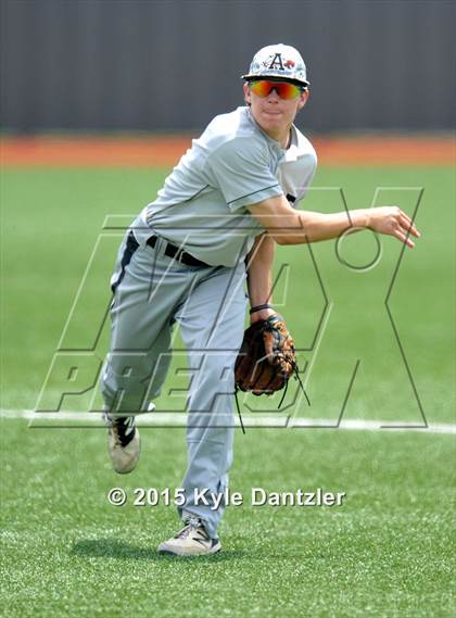 Thumbnail 3 in Pleasant Grove vs Argyle (UIL 4A Region 2 Final) photogallery.