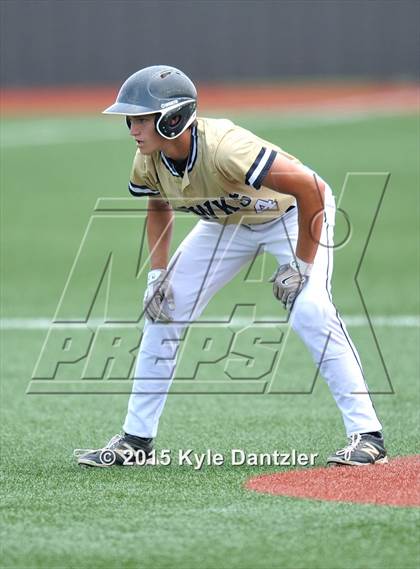 Thumbnail 3 in Pleasant Grove vs Argyle (UIL 4A Region 2 Final) photogallery.