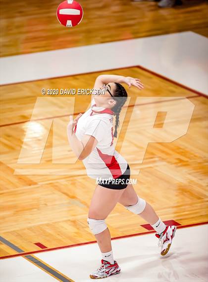 Thumbnail 1 in Perryton vs. Pampa photogallery.