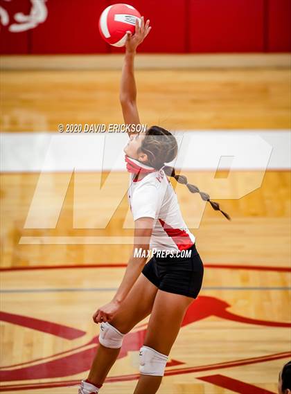 Thumbnail 1 in Perryton vs. Pampa photogallery.