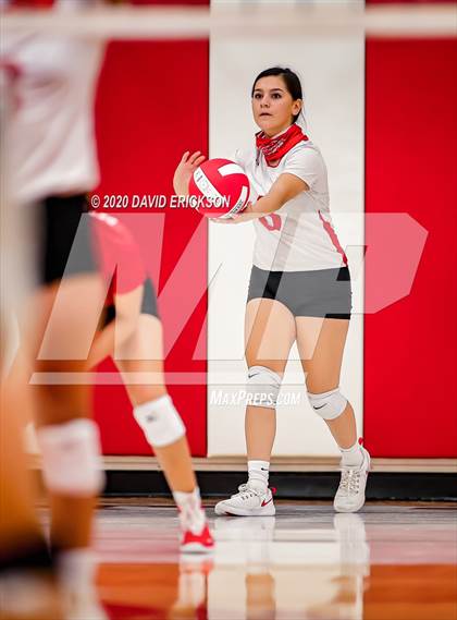 Thumbnail 3 in Perryton vs. Pampa photogallery.