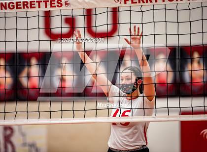 Thumbnail 2 in Perryton vs. Pampa photogallery.