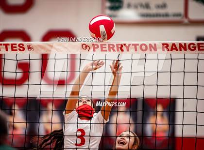 Thumbnail 3 in Perryton vs. Pampa photogallery.