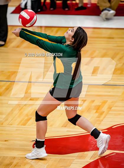 Thumbnail 1 in Perryton vs. Pampa photogallery.