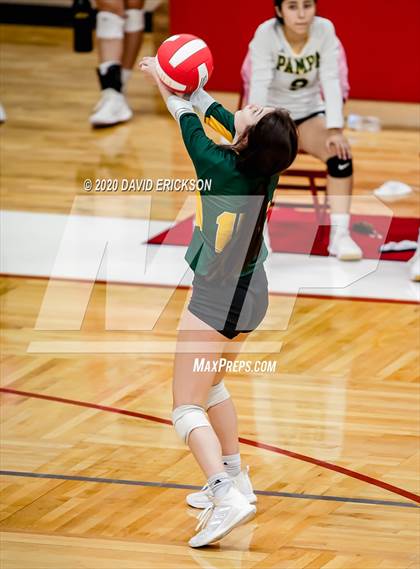 Thumbnail 2 in Perryton vs. Pampa photogallery.
