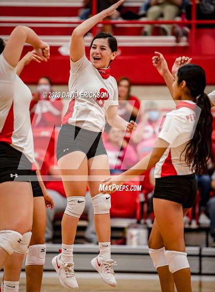 Thumbnail 3 in Perryton vs. Pampa photogallery.