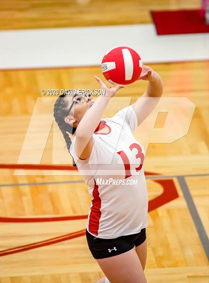 Thumbnail 1 in Perryton vs. Pampa photogallery.