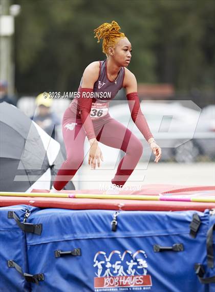 Thumbnail 1 in Lewis James Invitational (High Jump) photogallery.