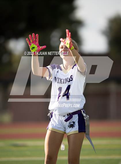 Thumbnail 3 in JV: Valencia @ Hart photogallery.
