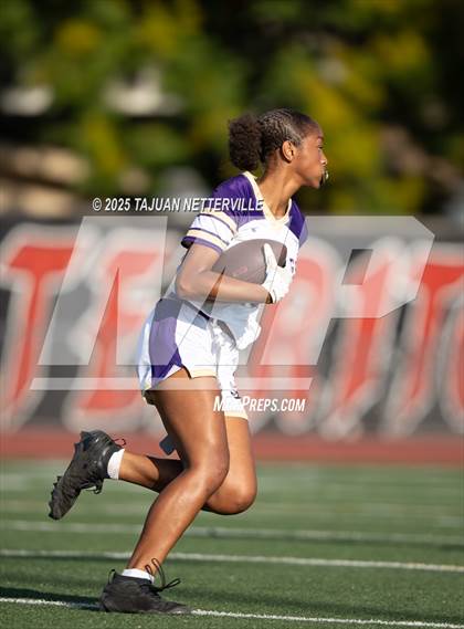 Thumbnail 1 in JV: Valencia @ Hart photogallery.