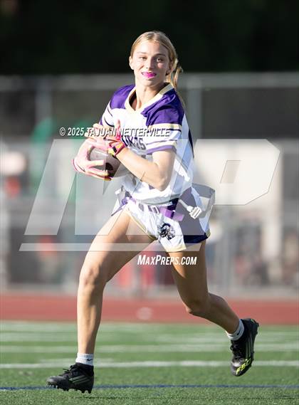 Thumbnail 3 in JV: Valencia @ Hart photogallery.