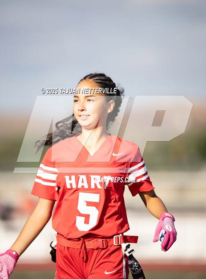 Thumbnail 1 in JV: Valencia @ Hart photogallery.