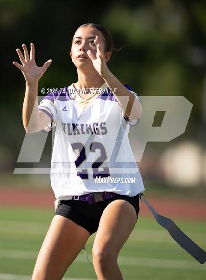 Thumbnail 3 in JV: Valencia @ Hart photogallery.