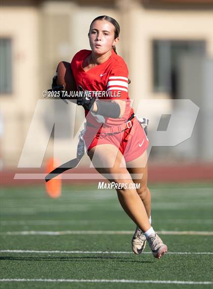 Thumbnail 3 in JV: Valencia @ Hart photogallery.