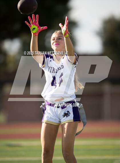 Thumbnail 1 in JV: Valencia @ Hart photogallery.
