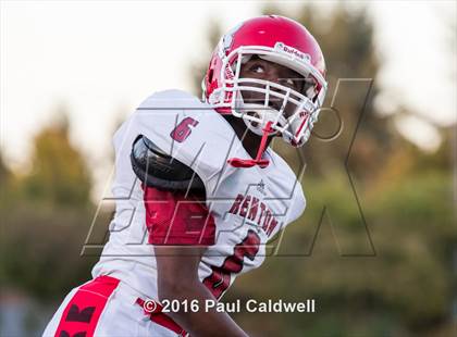 Thumbnail 3 in Renton @ River Ridge photogallery.